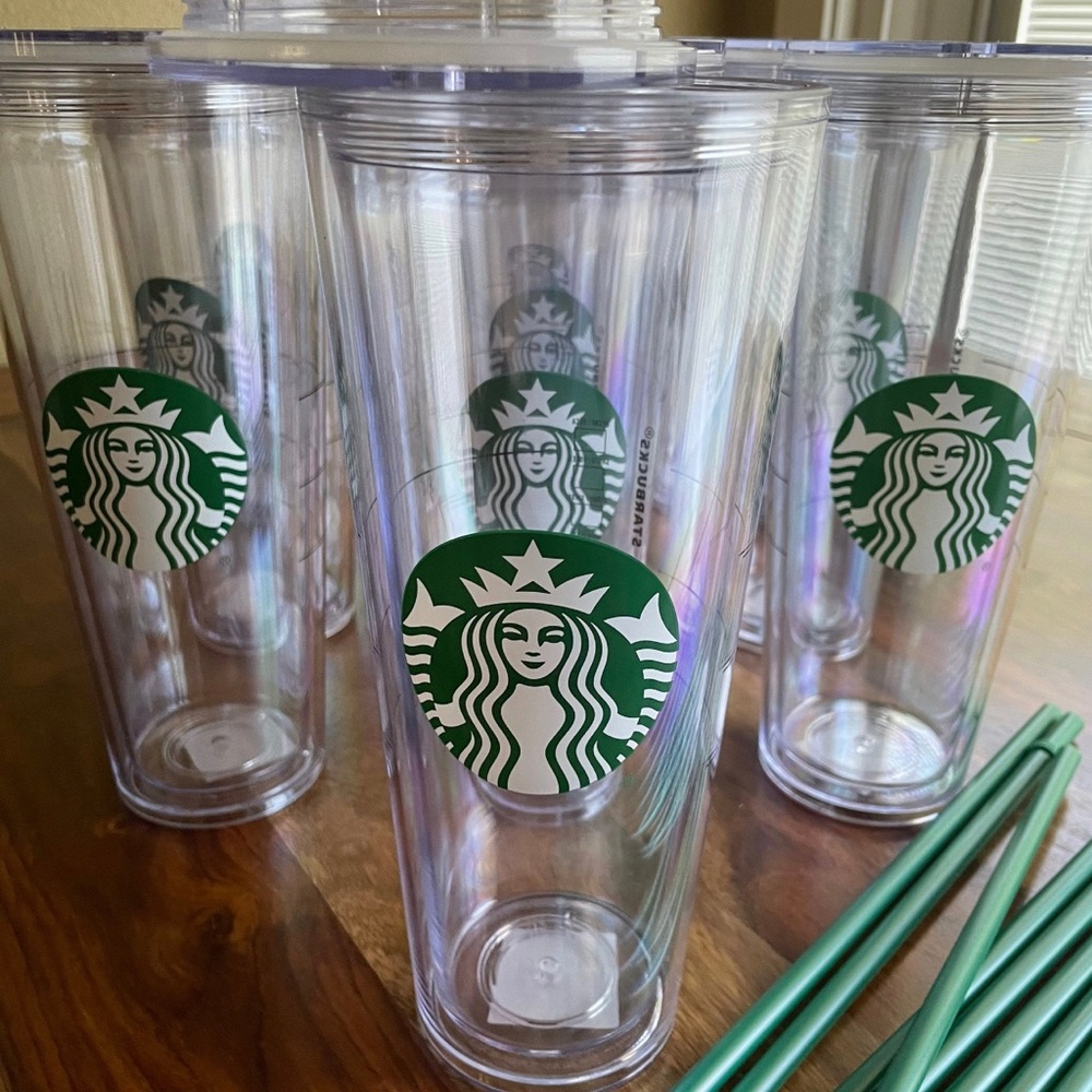 Double walled Starbucks tumblers. 8- 24oz and 3-16oz and 4 Black Matte